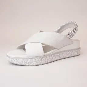 Debacle White/Silver Leather Sandals