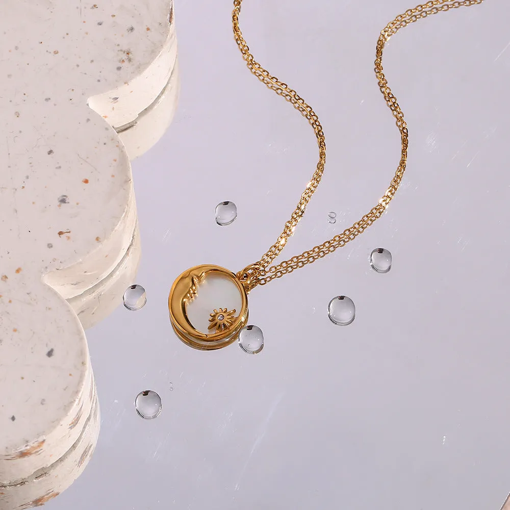 Evangeline Lunar Gold Necklace