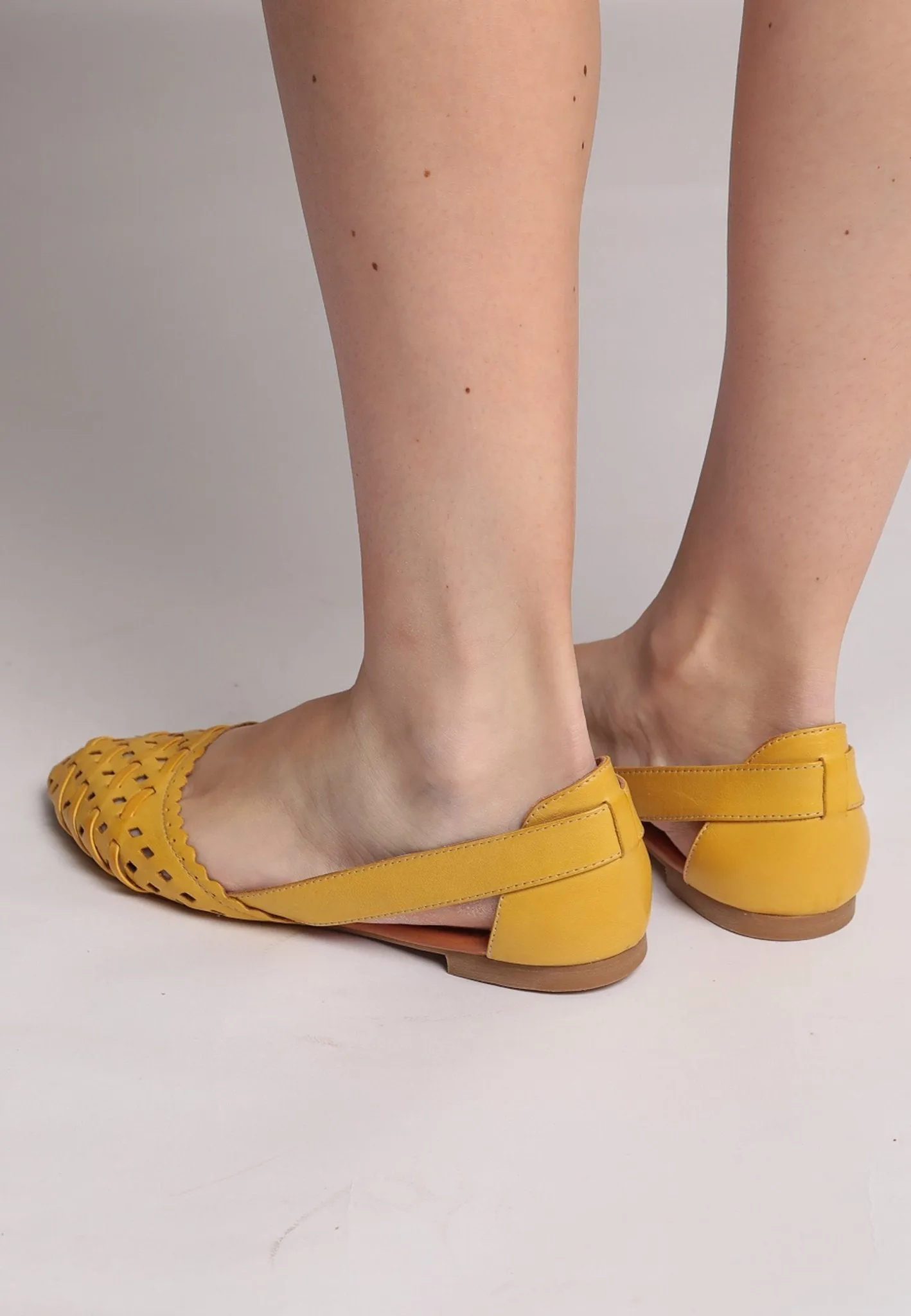 Leather Cut Ballerinas - Yellow