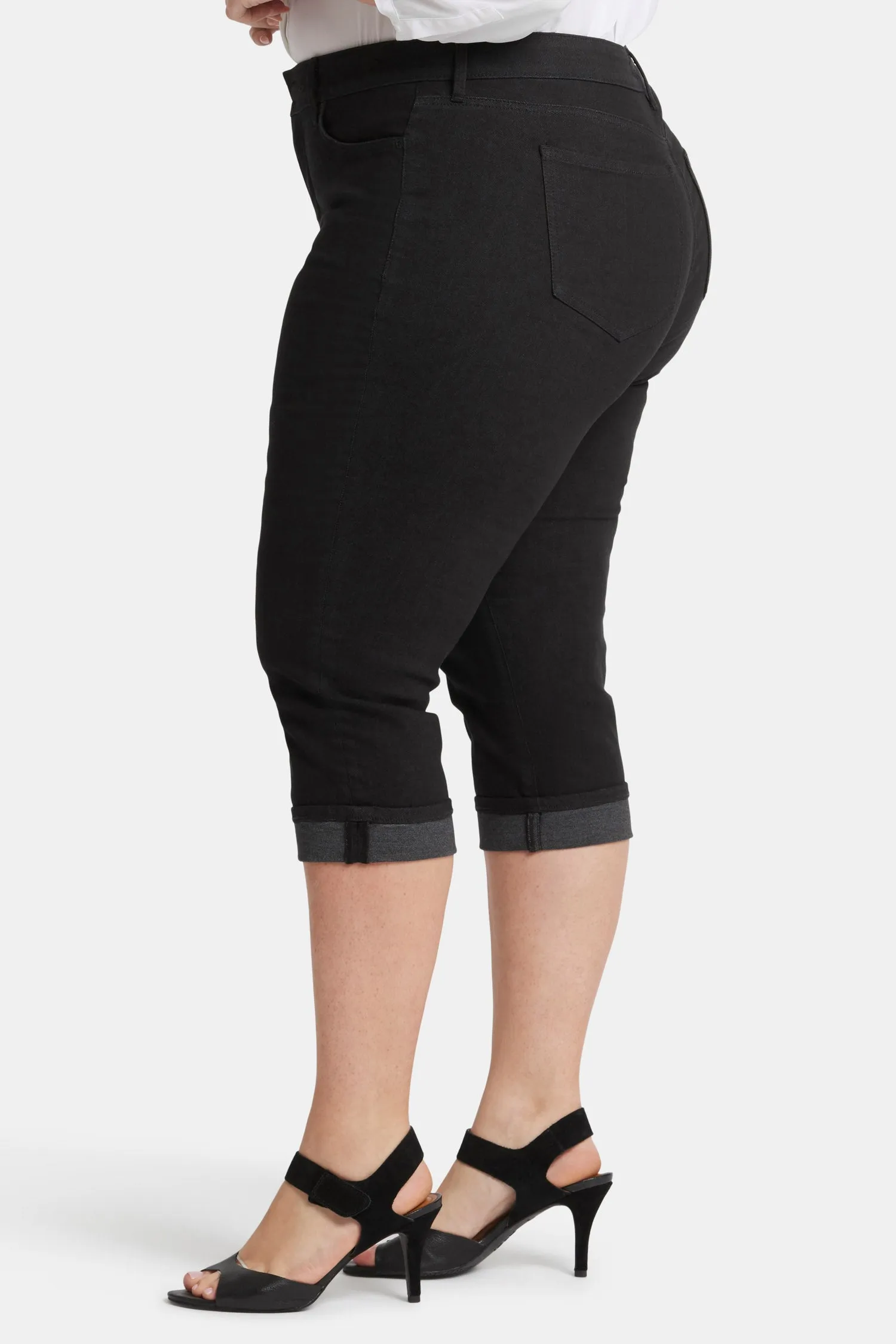 Marilyn Straight Crop Jeans In Plus Size - Black