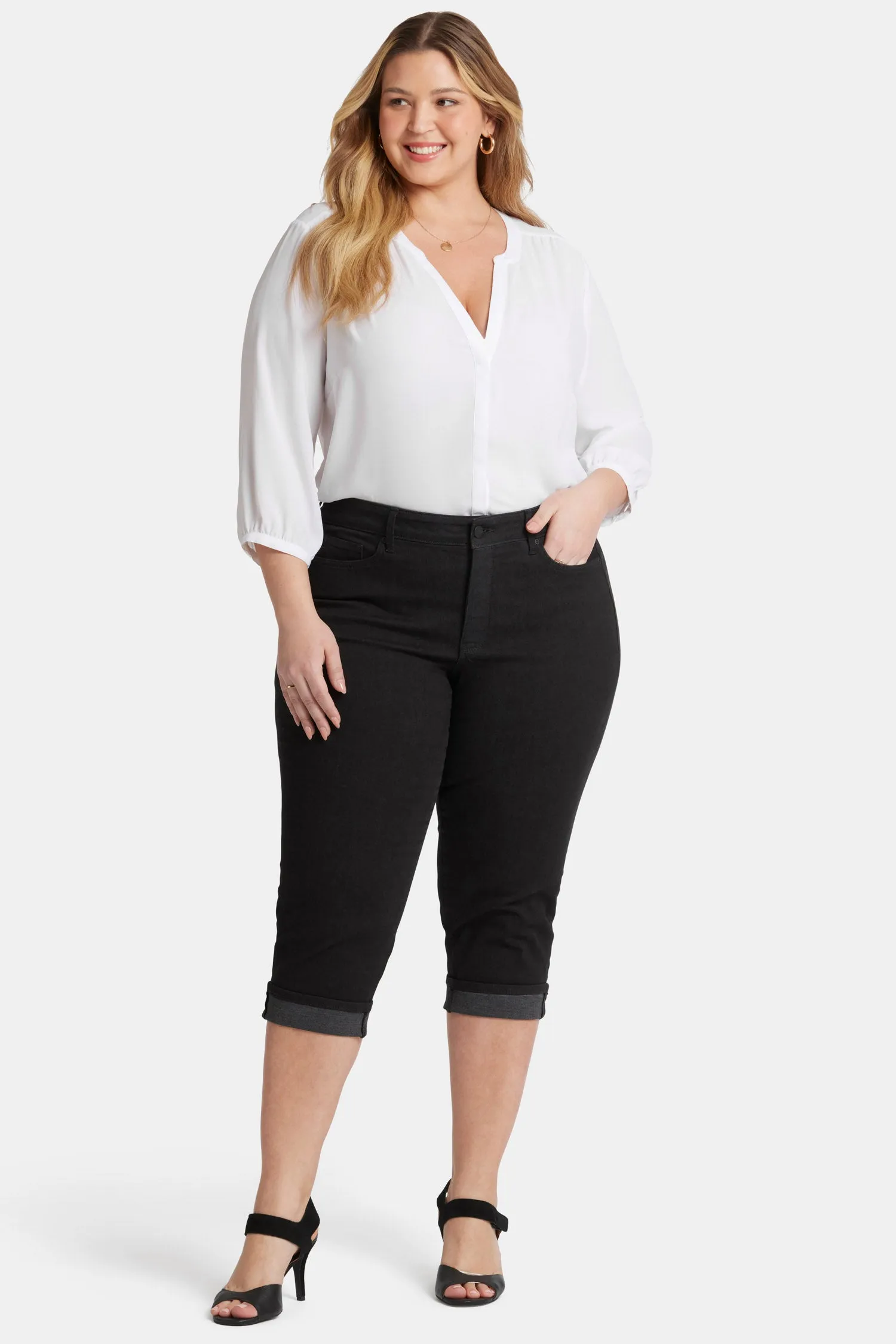 Marilyn Straight Crop Jeans In Plus Size - Black