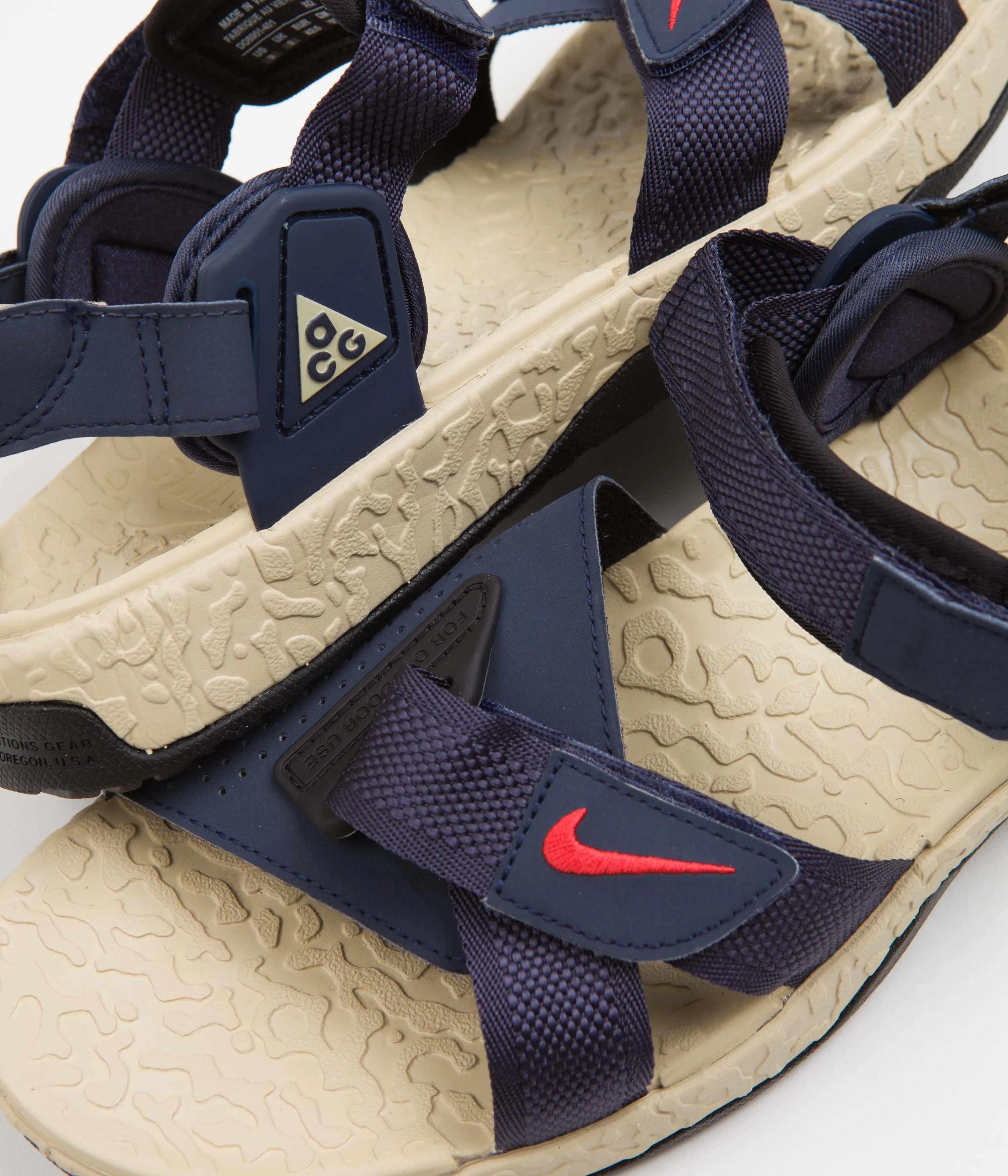 Nike ACG Air Deschutz  Sandals - Midnight Navy / Light Crimson - Thunder Blue