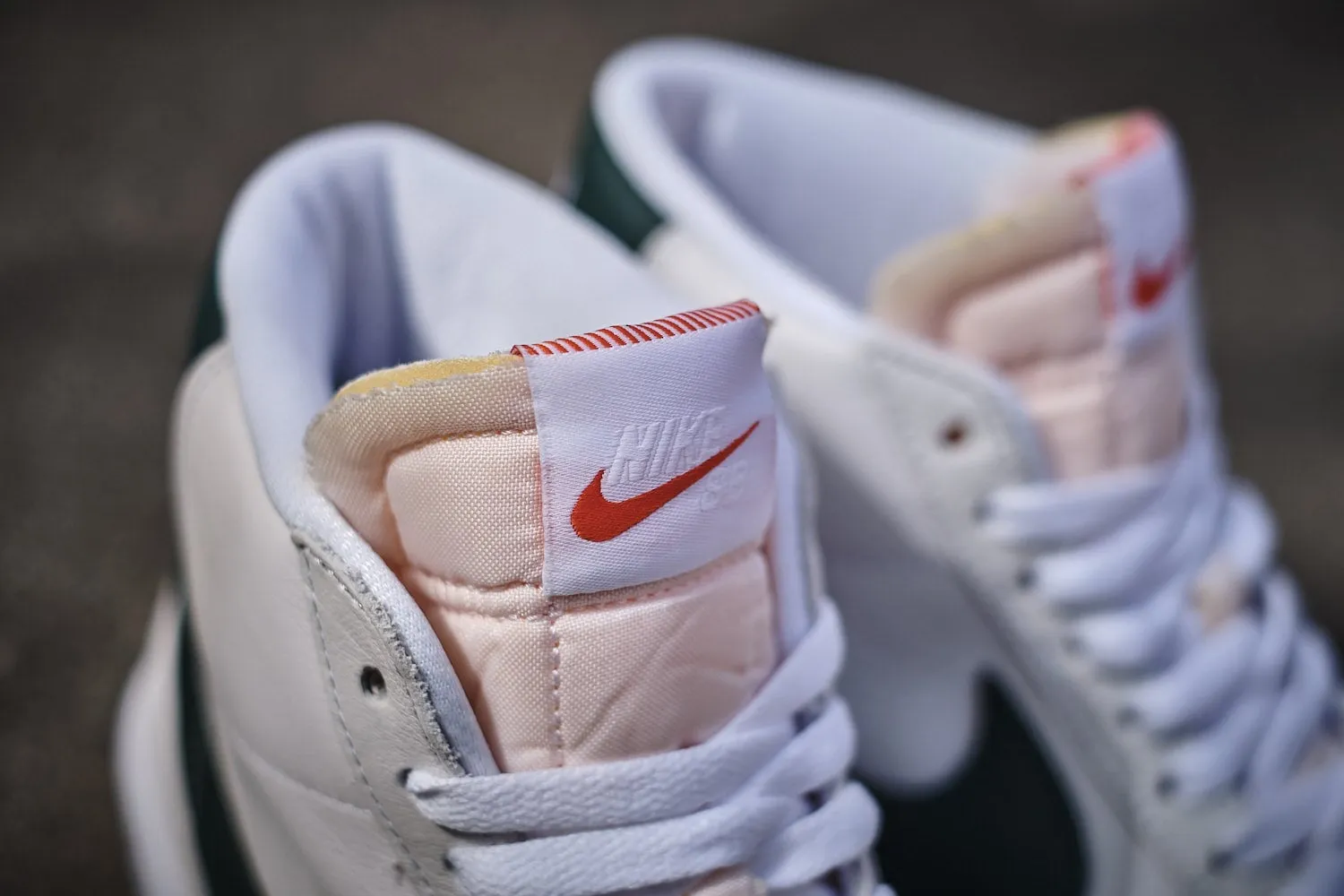 Nike SB Zoom Blazer Mid ISO Sneakers