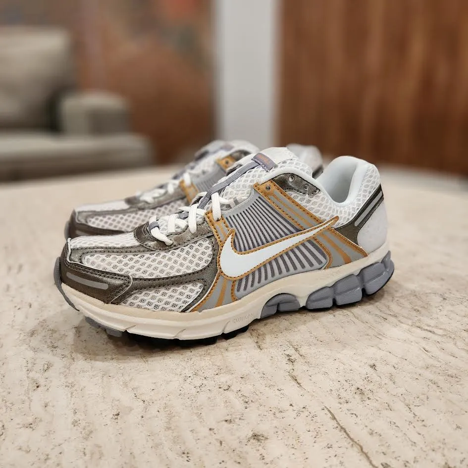 Nike Zoom Vomero 5 'DULL GOLD'