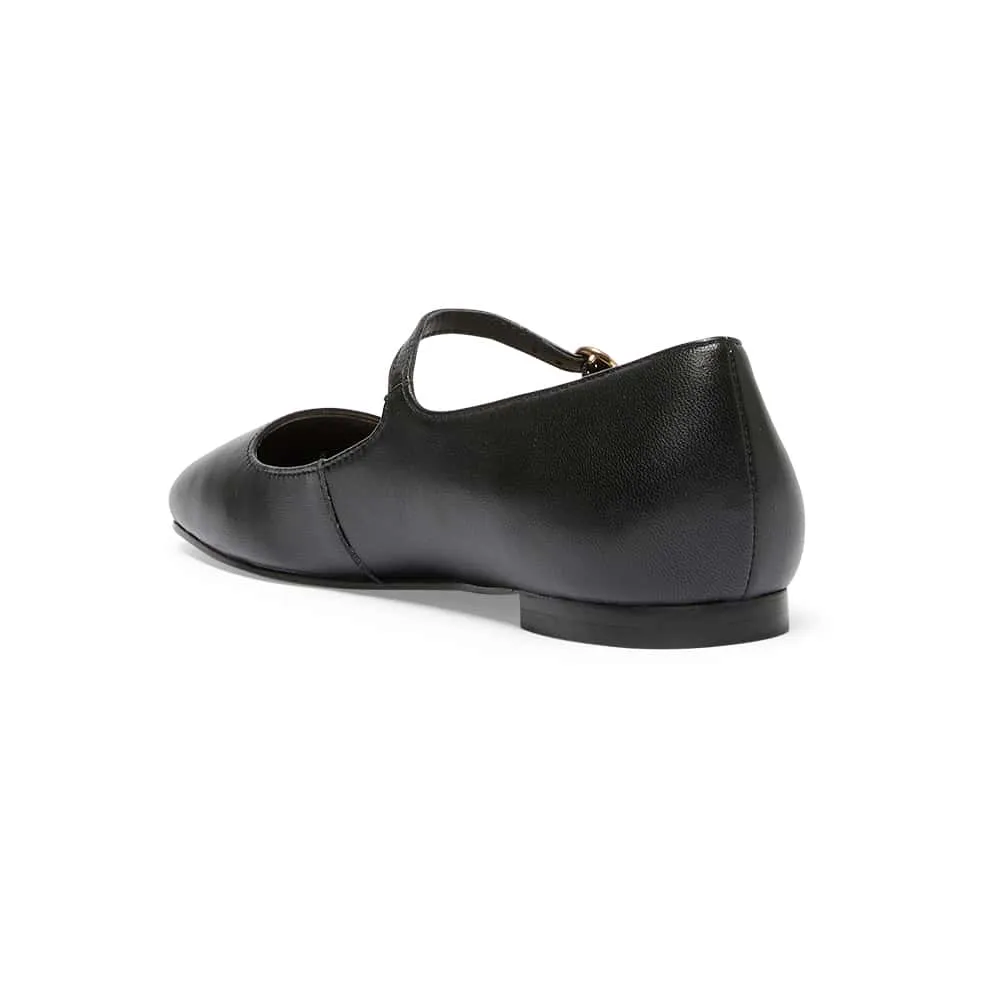 Tottie Flat in Black Leather